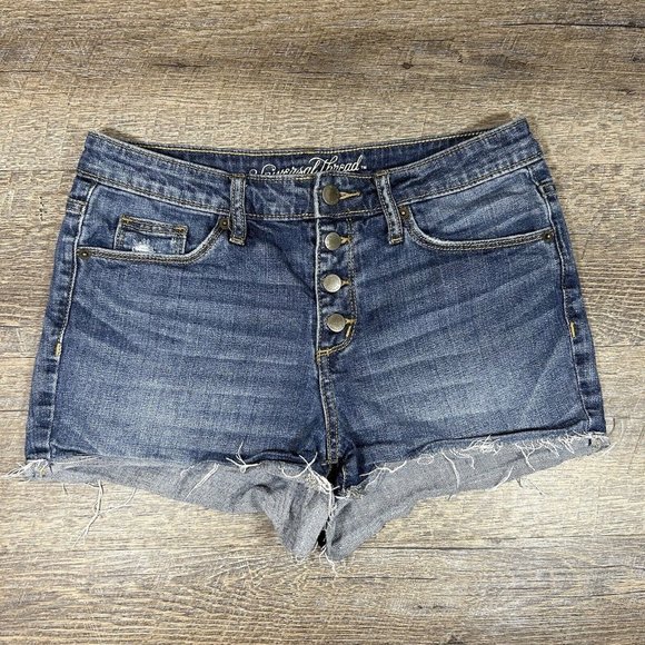 Universal Thread Womens High Rise Shortie Denim Shorts Button Fly Size 6/28R - Picture 2 of 8